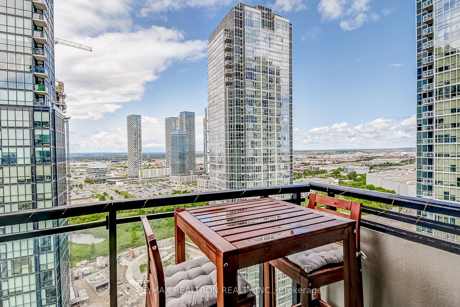 2900 Highway No. 7, #2305