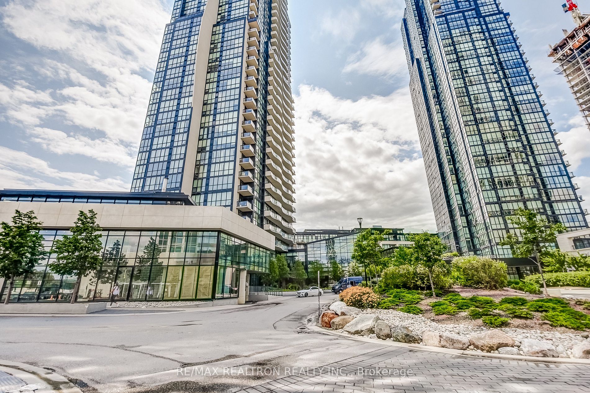 2900 Highway No. 7, #2305