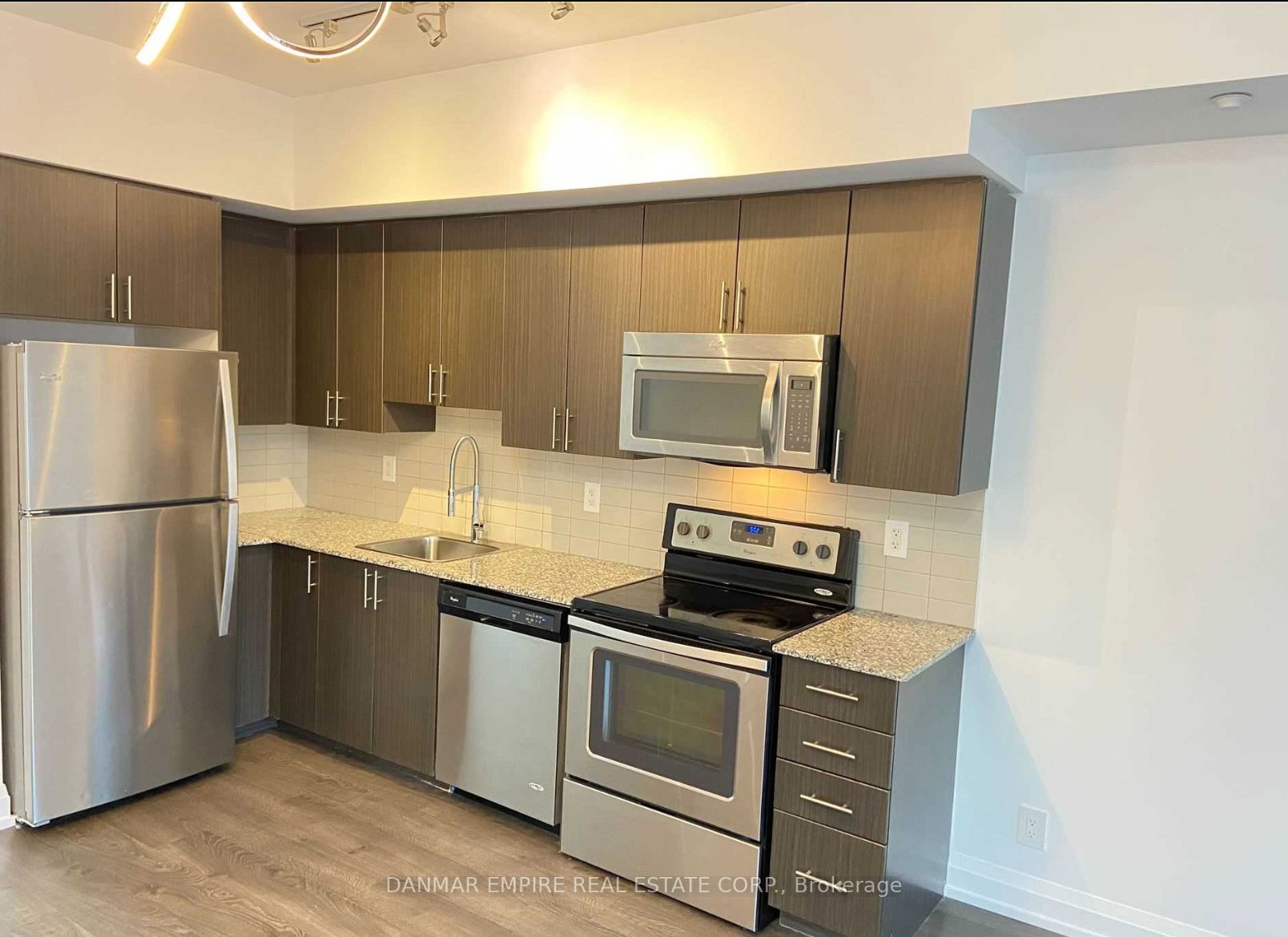 7900 Bathurst St, #814