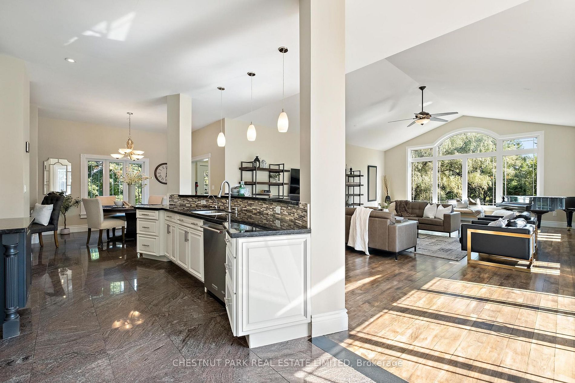 187 Davis Dr