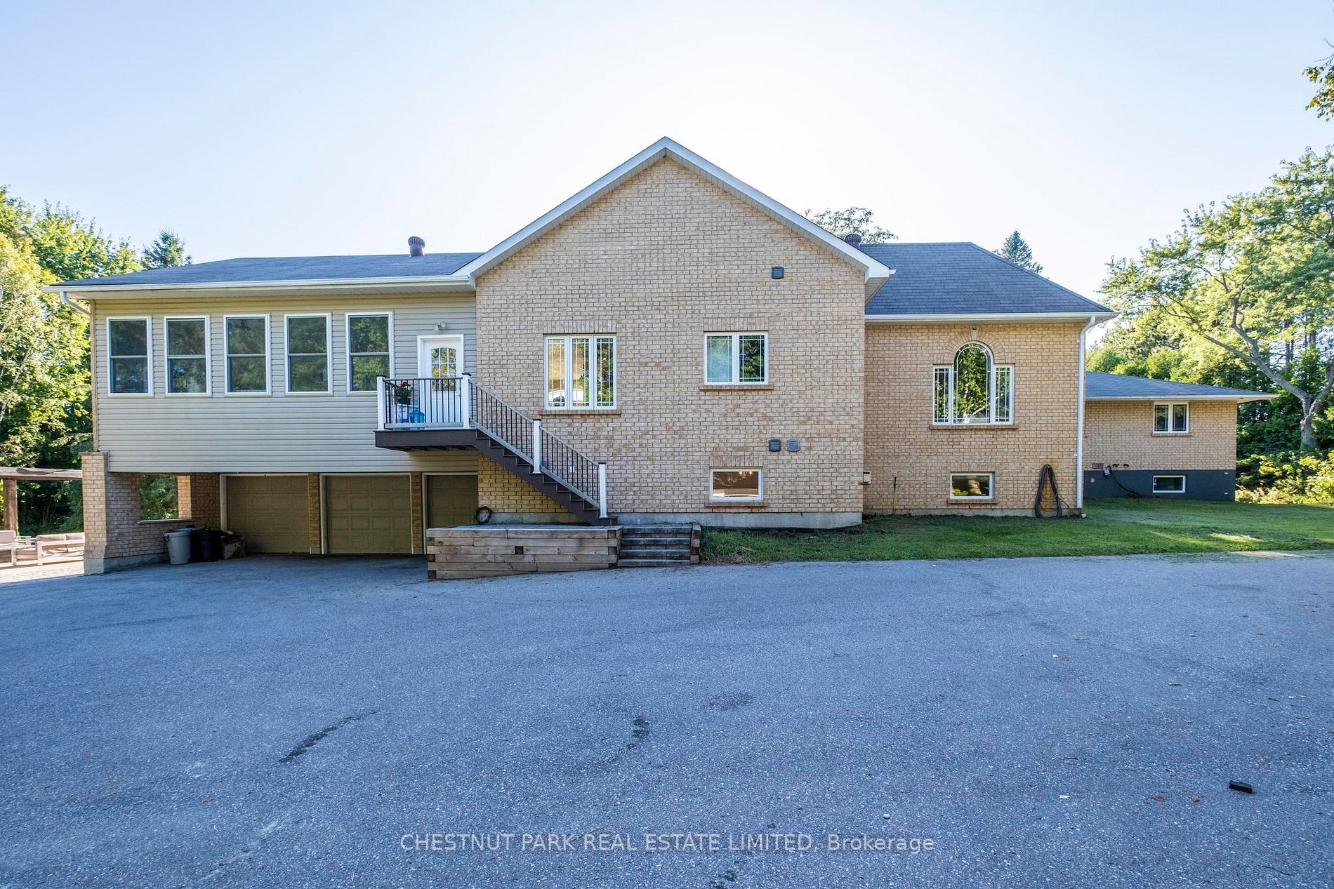 187 Davis Dr