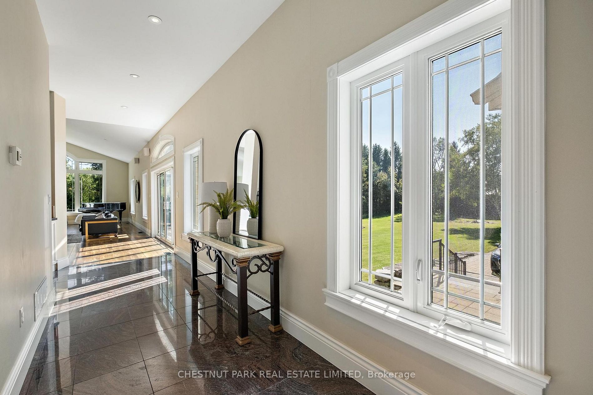 187 Davis Dr