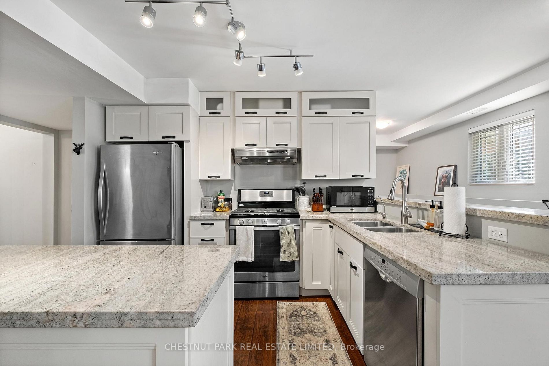 187 Davis Dr