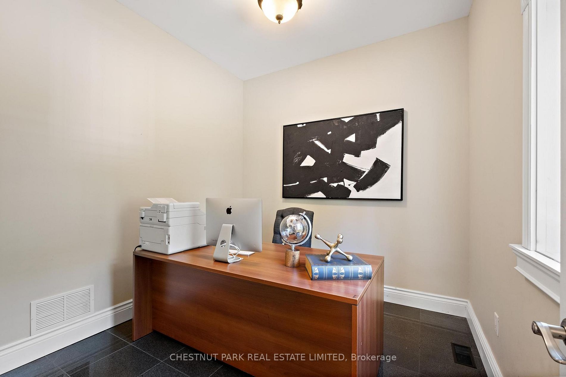 187 Davis Dr