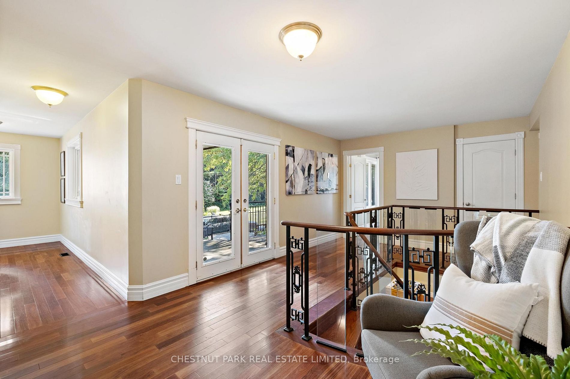 187 Davis Dr