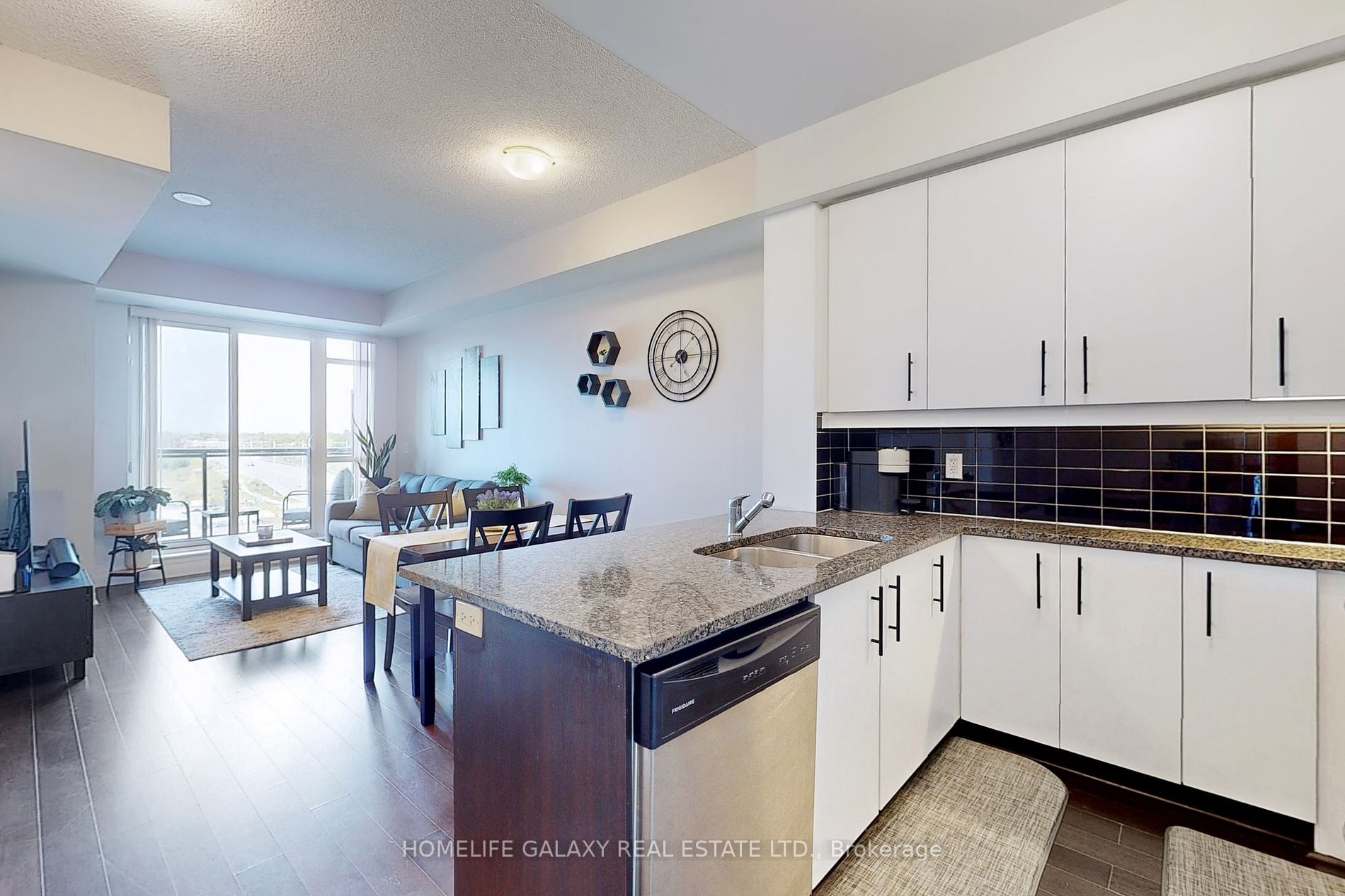 8130 Birchmount Rd, #305 F