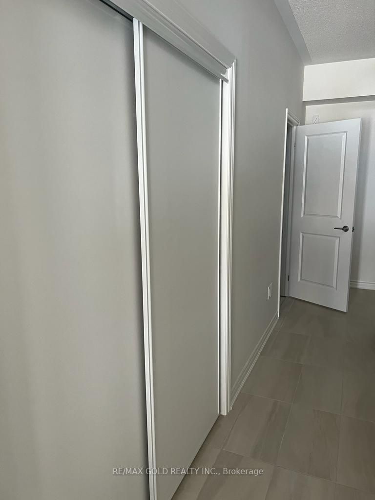 11 Mel Irving Dr