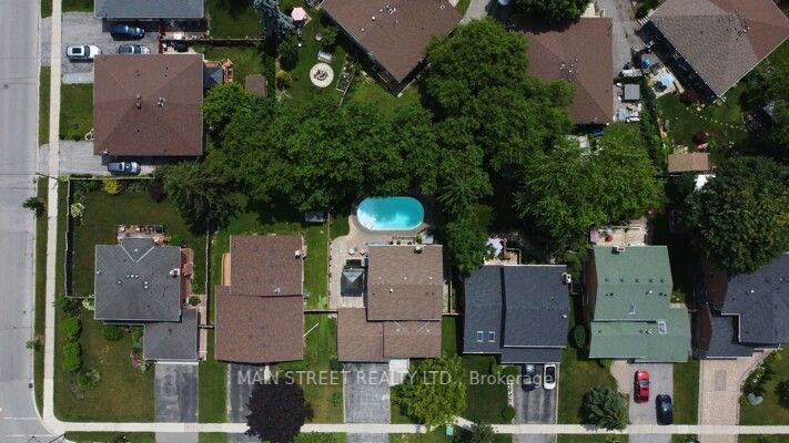 64 Cardinal Cres