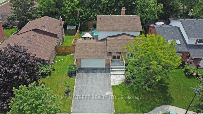 64 Cardinal Cres