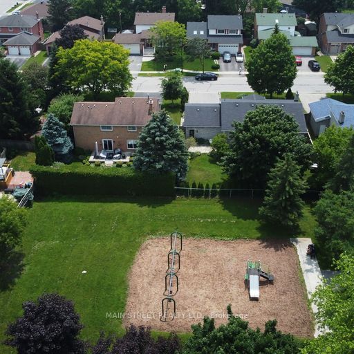64 Cardinal Cres