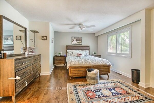 64 Cardinal Cres
