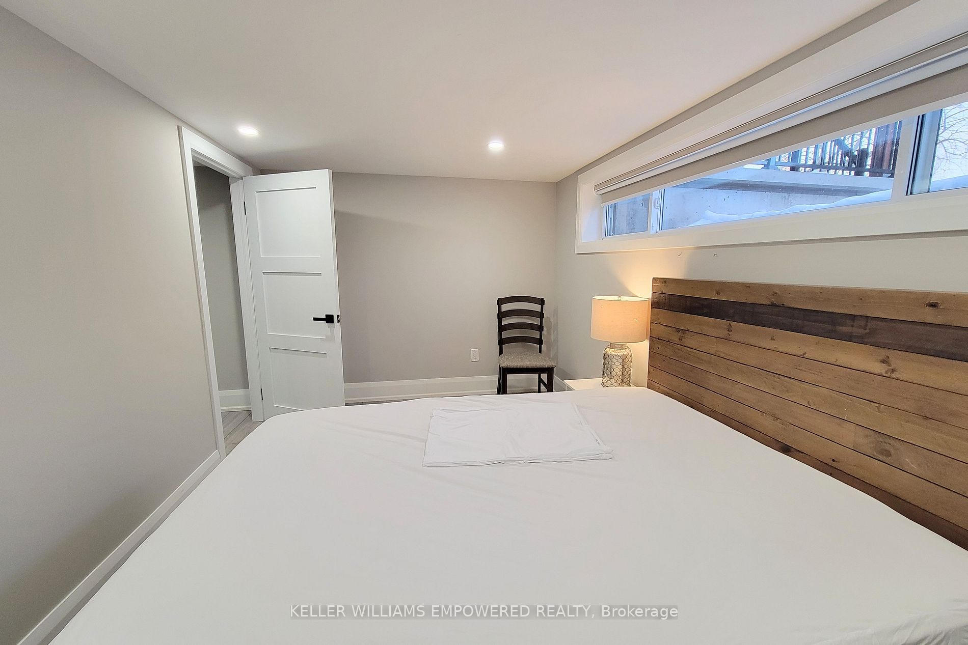 646 Simcoe Rd