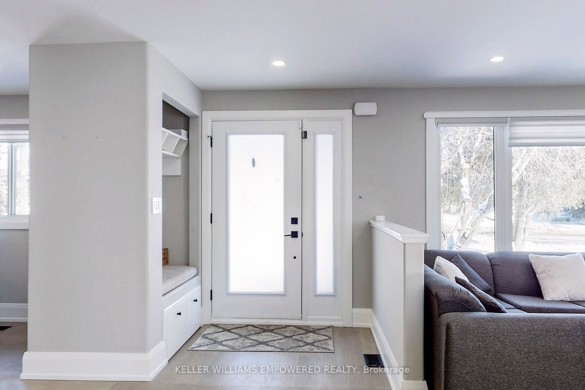 646 Simcoe Rd