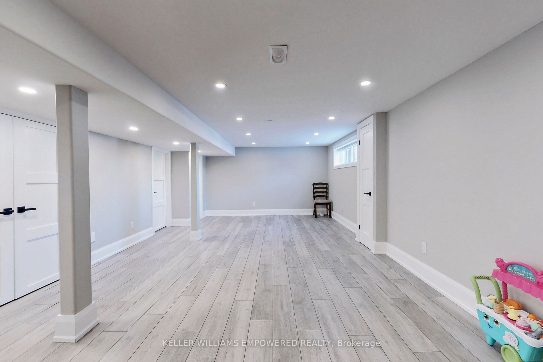 646 Simcoe Rd