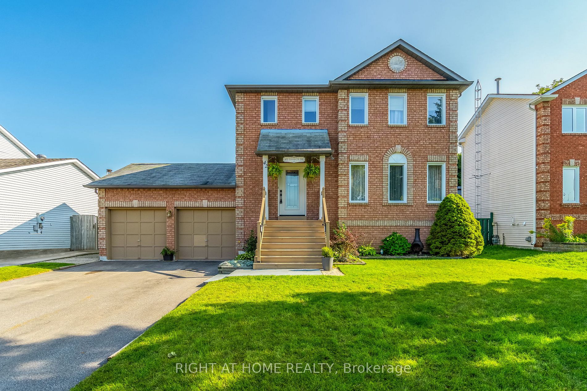 42 Darren Dr