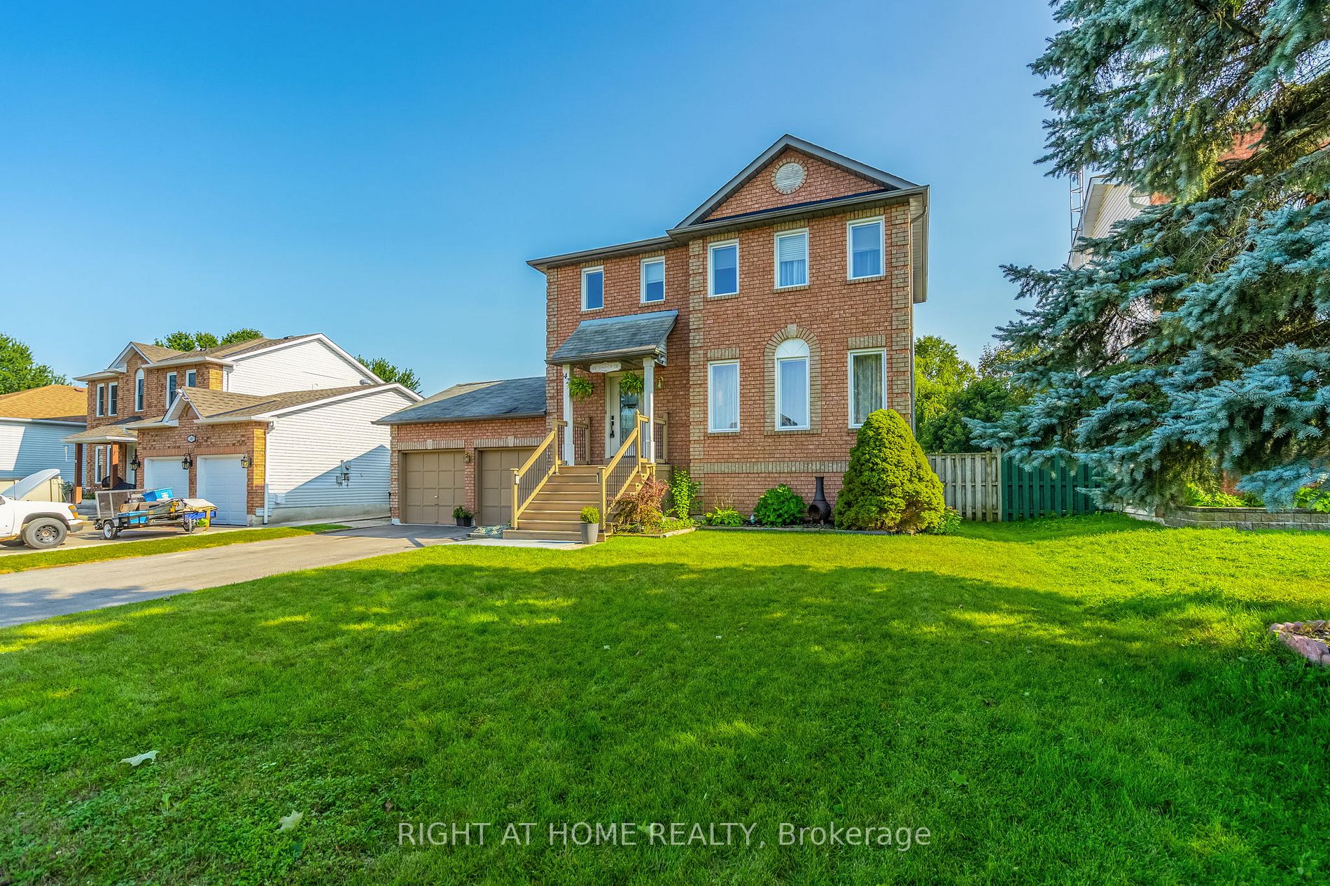 42 Darren Dr