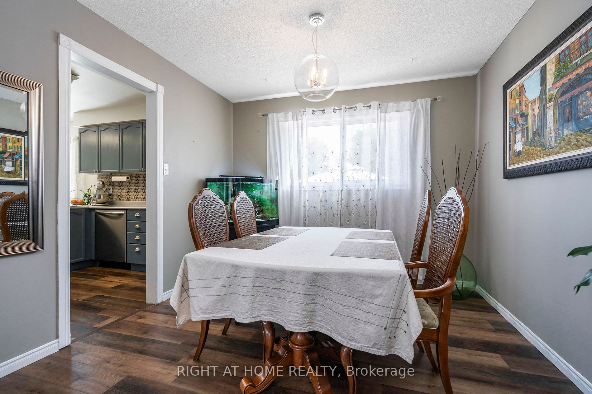 42 Darren Dr