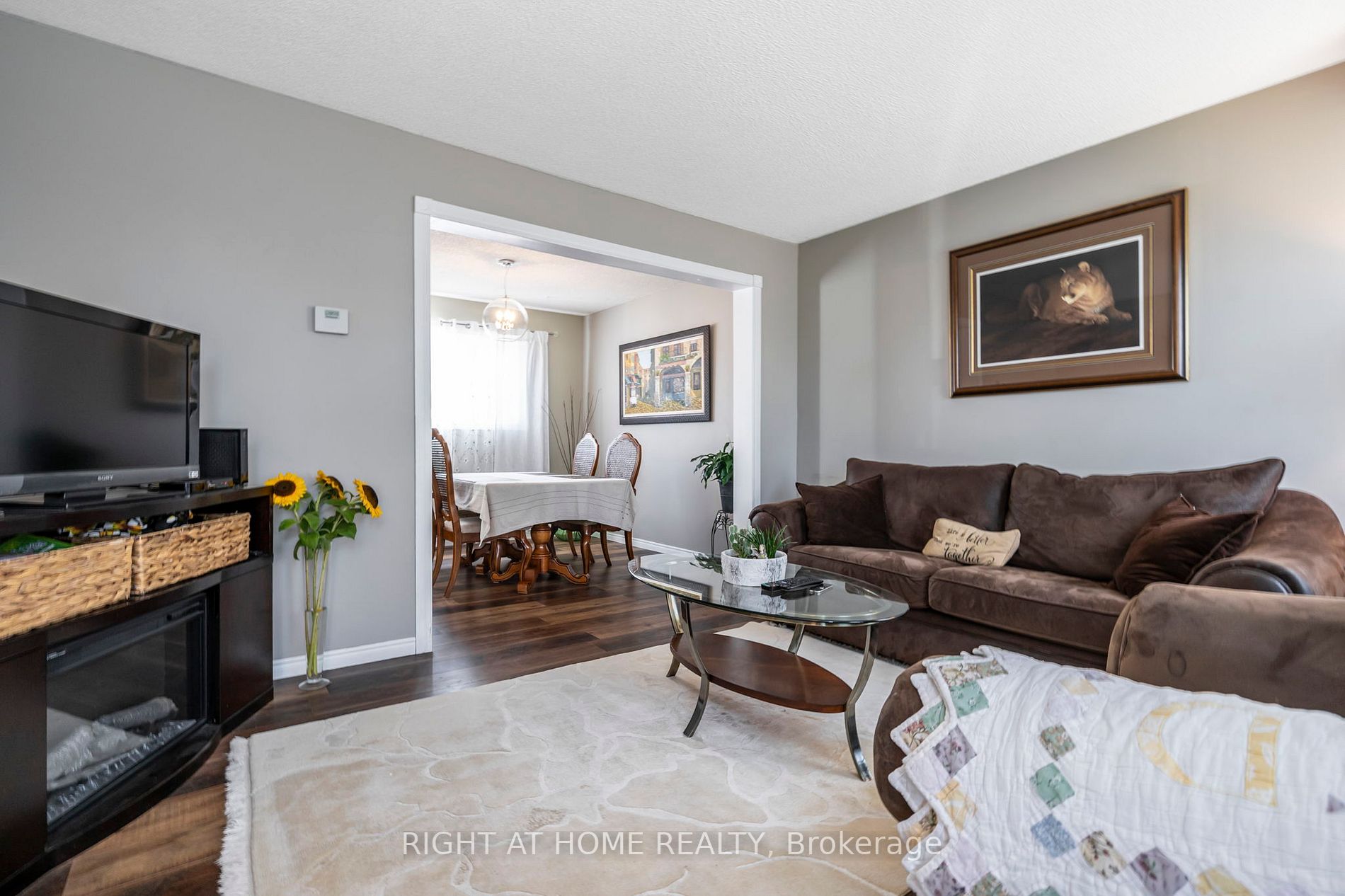 42 Darren Dr