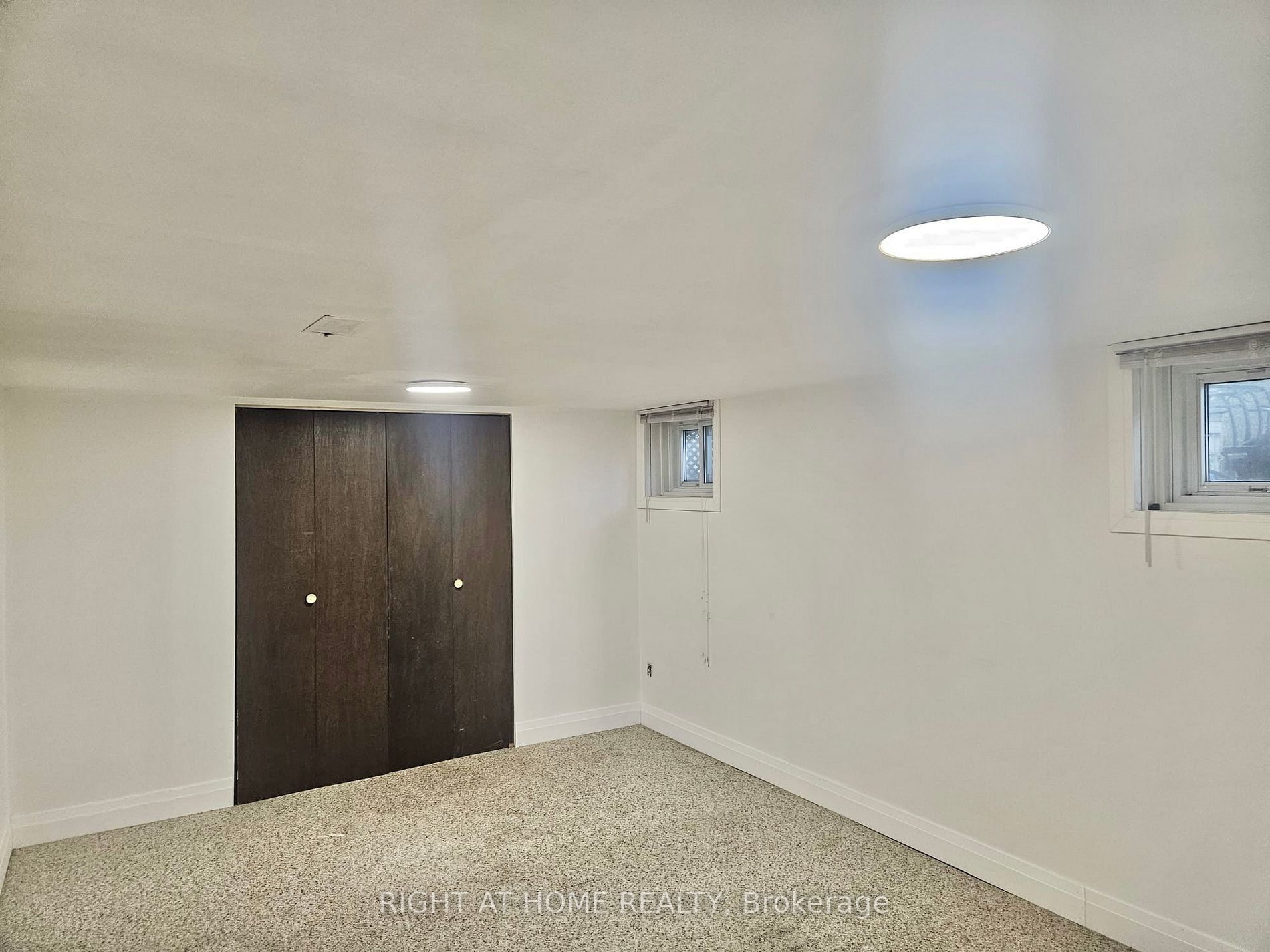 84 Septonne Ave, #Basment