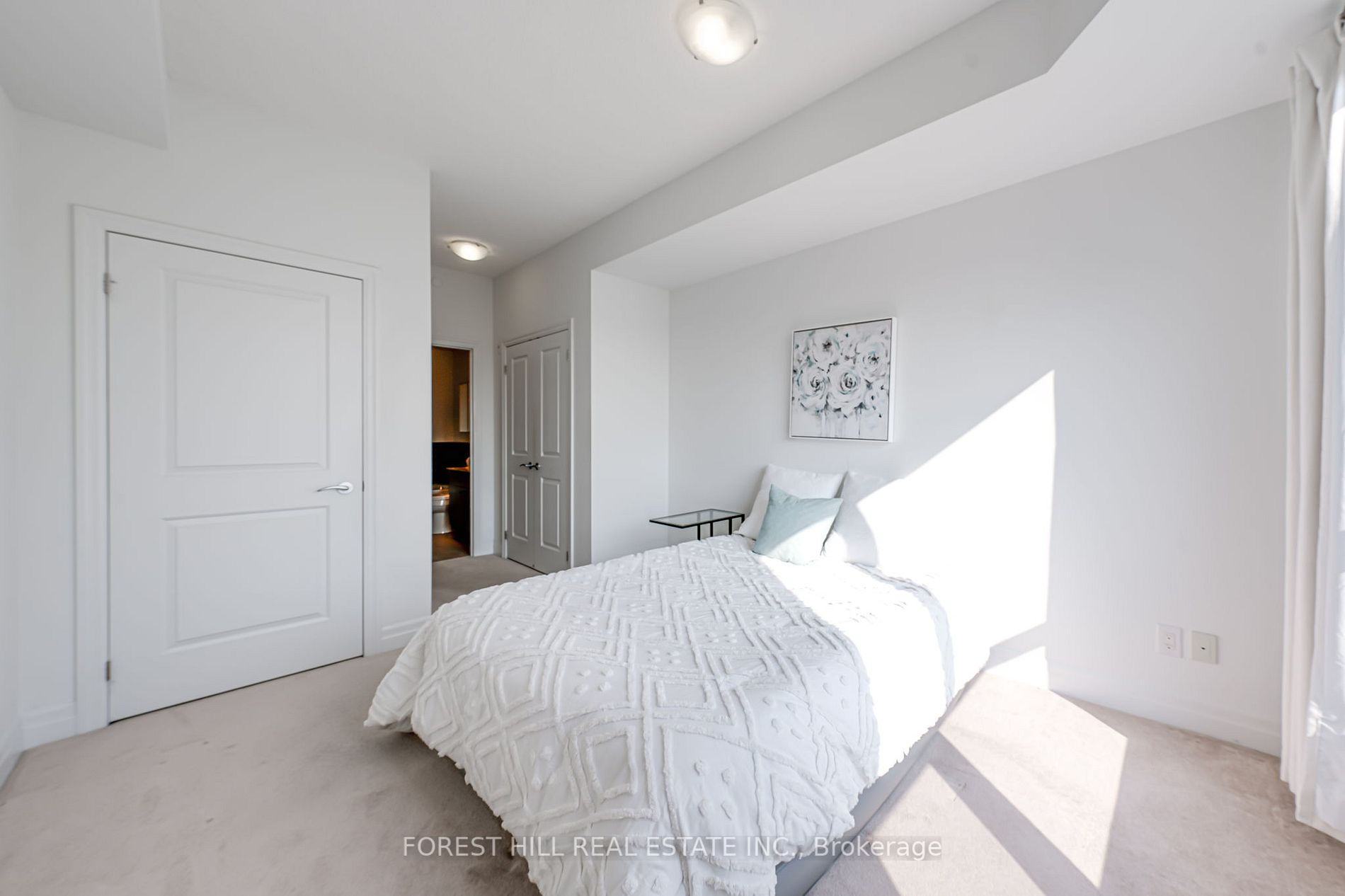 111 Civic Square Gate, #328
