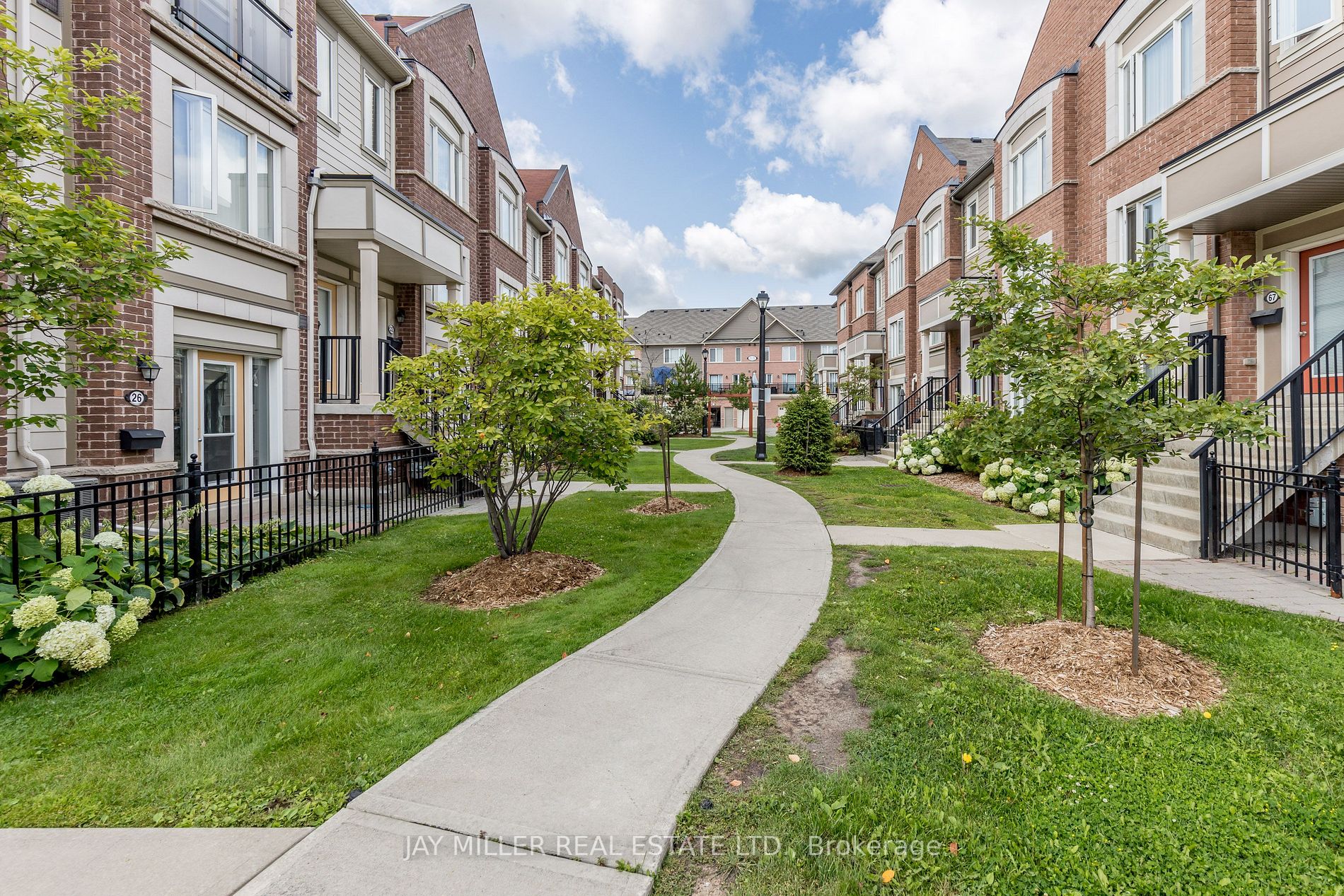 71 Burton Howard Dr, #7