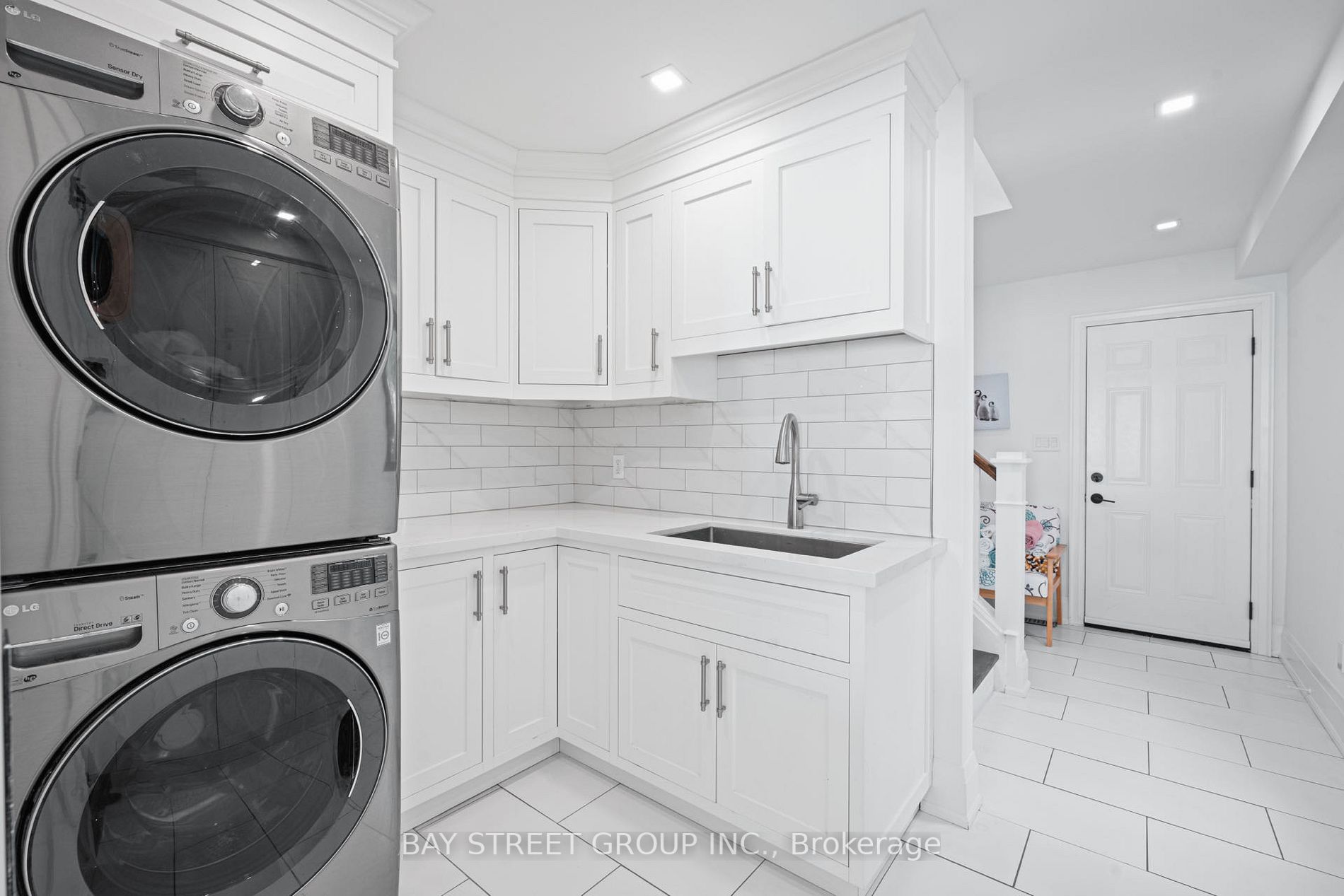 2277 Crystal Beach Rd