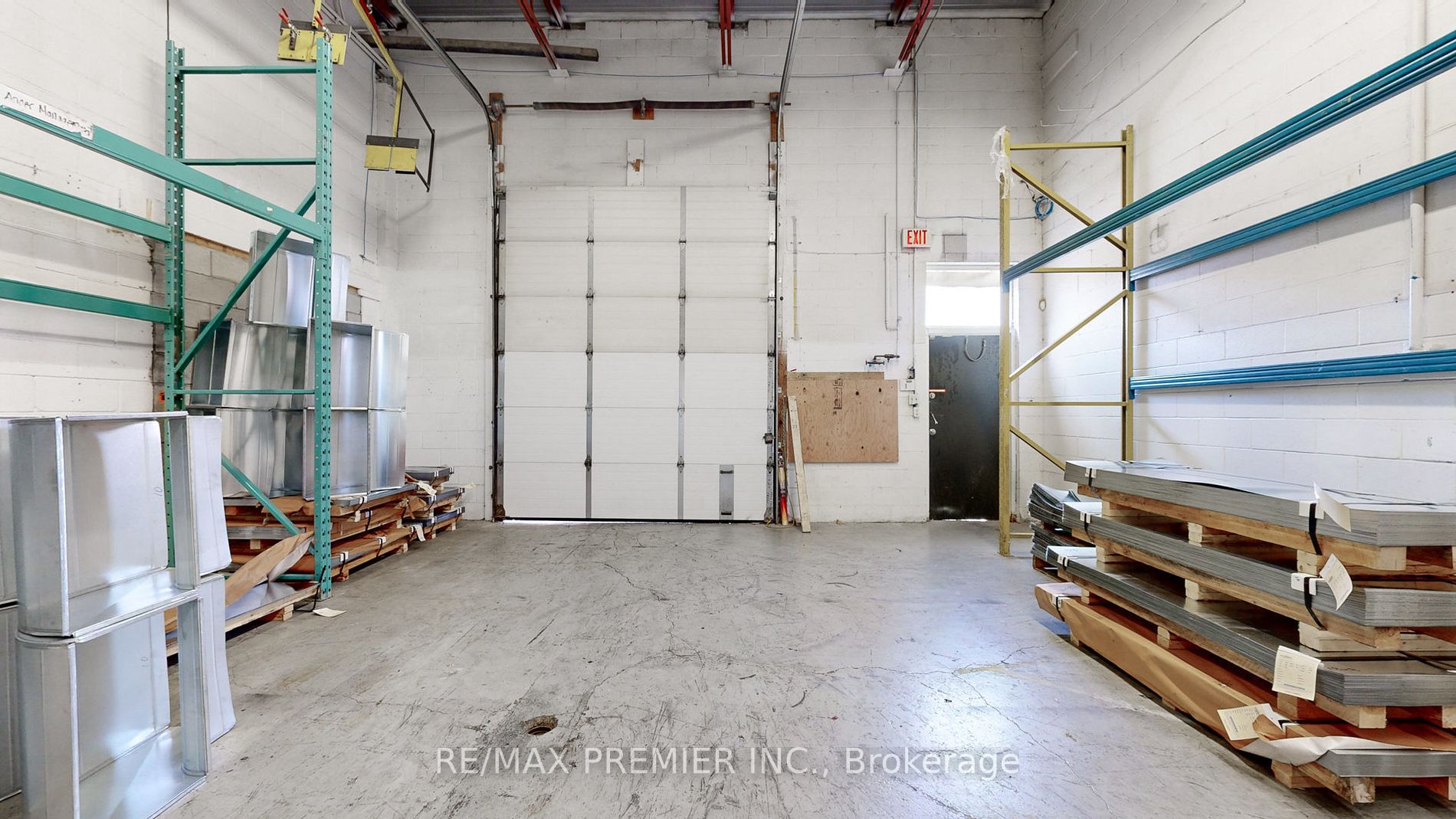 93 Woodstream Blvd, #6 A/B