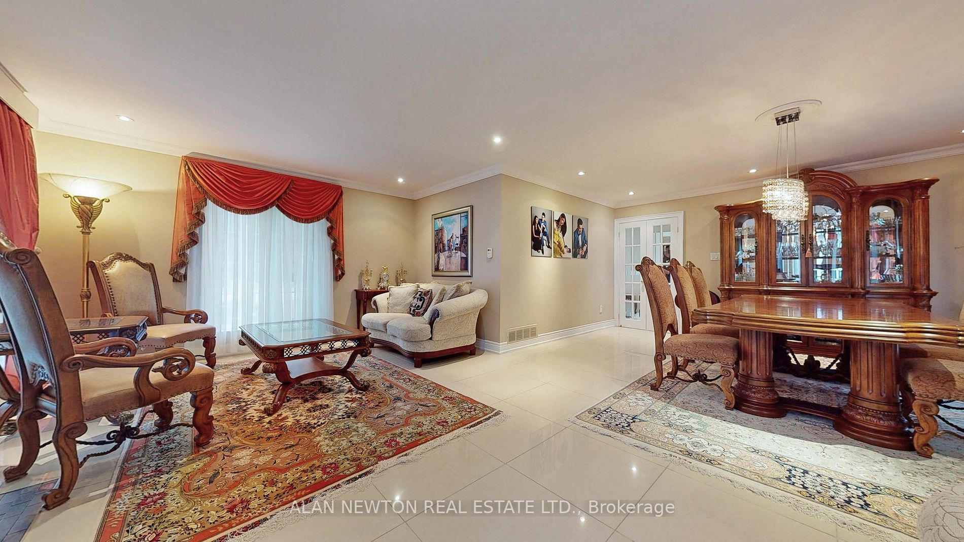 15 Laureleaf Rd