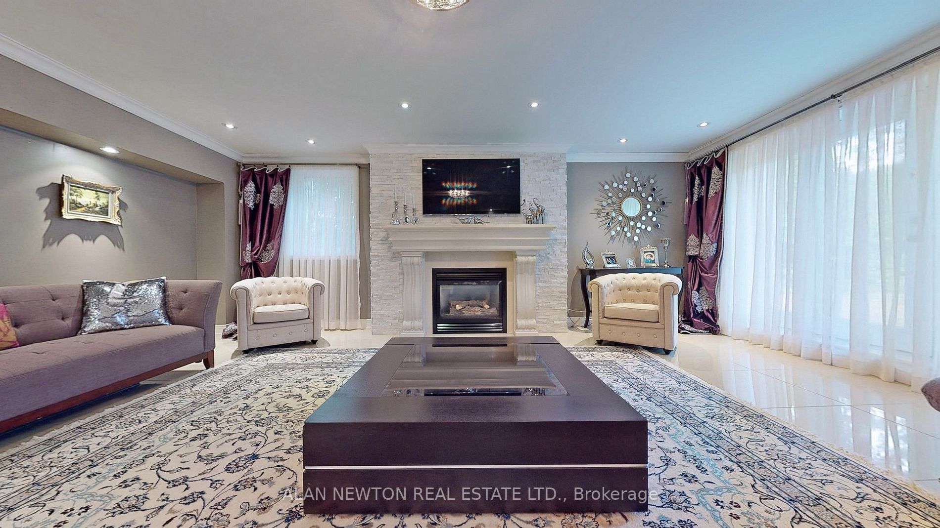 15 Laureleaf Rd