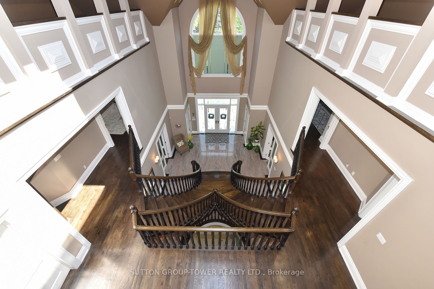 71 Delia Pl