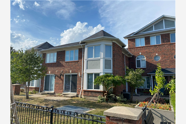18 Clark Ave W, Vaughan