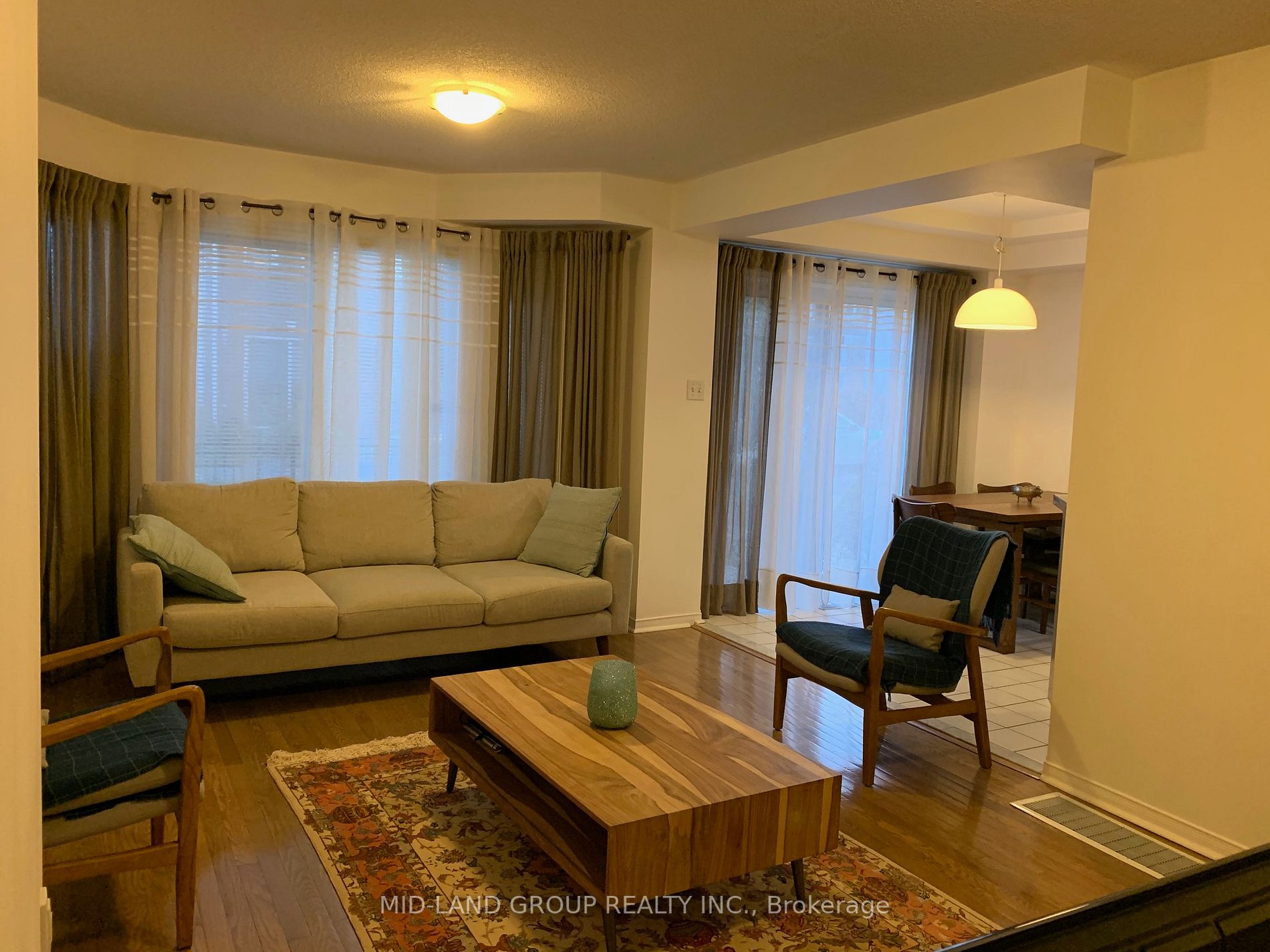 18 Clark Ave W, #31