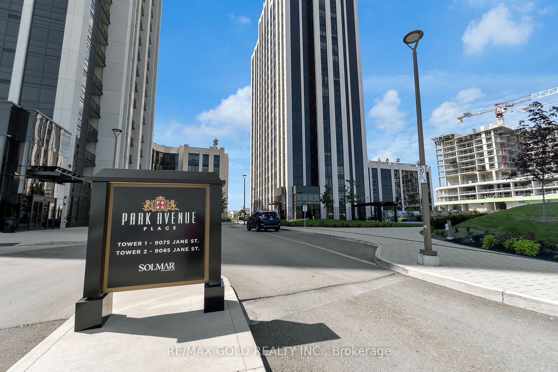 9085 Jane Street, #705