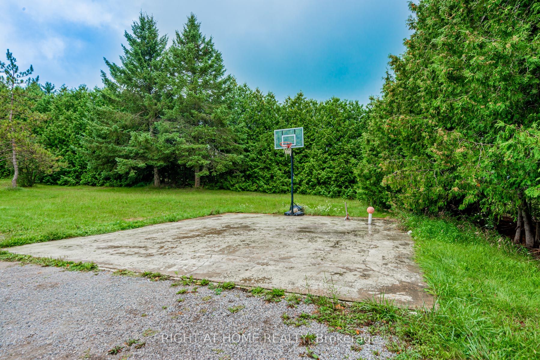 729 Fowlers Rd