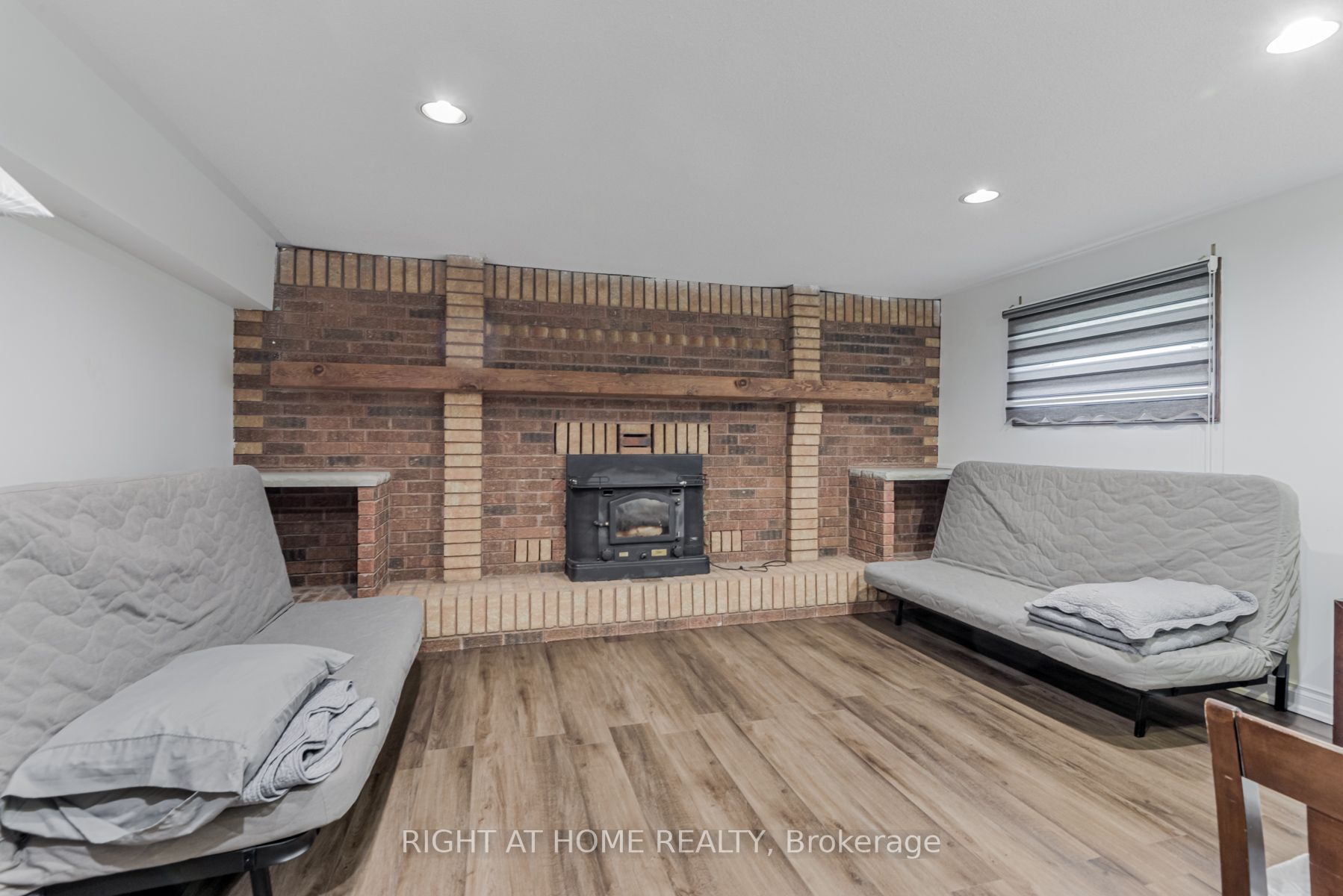 729 Fowlers Rd