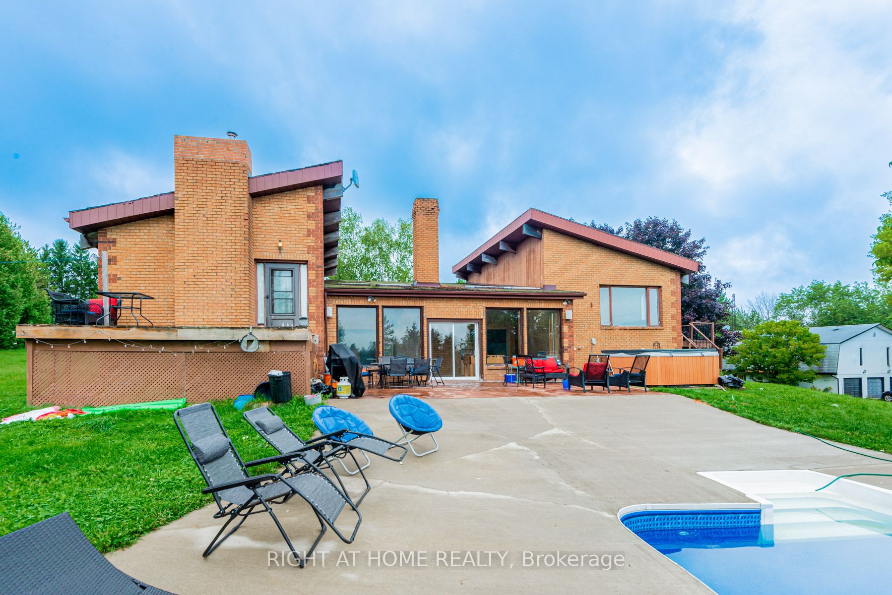 729 Fowlers Rd