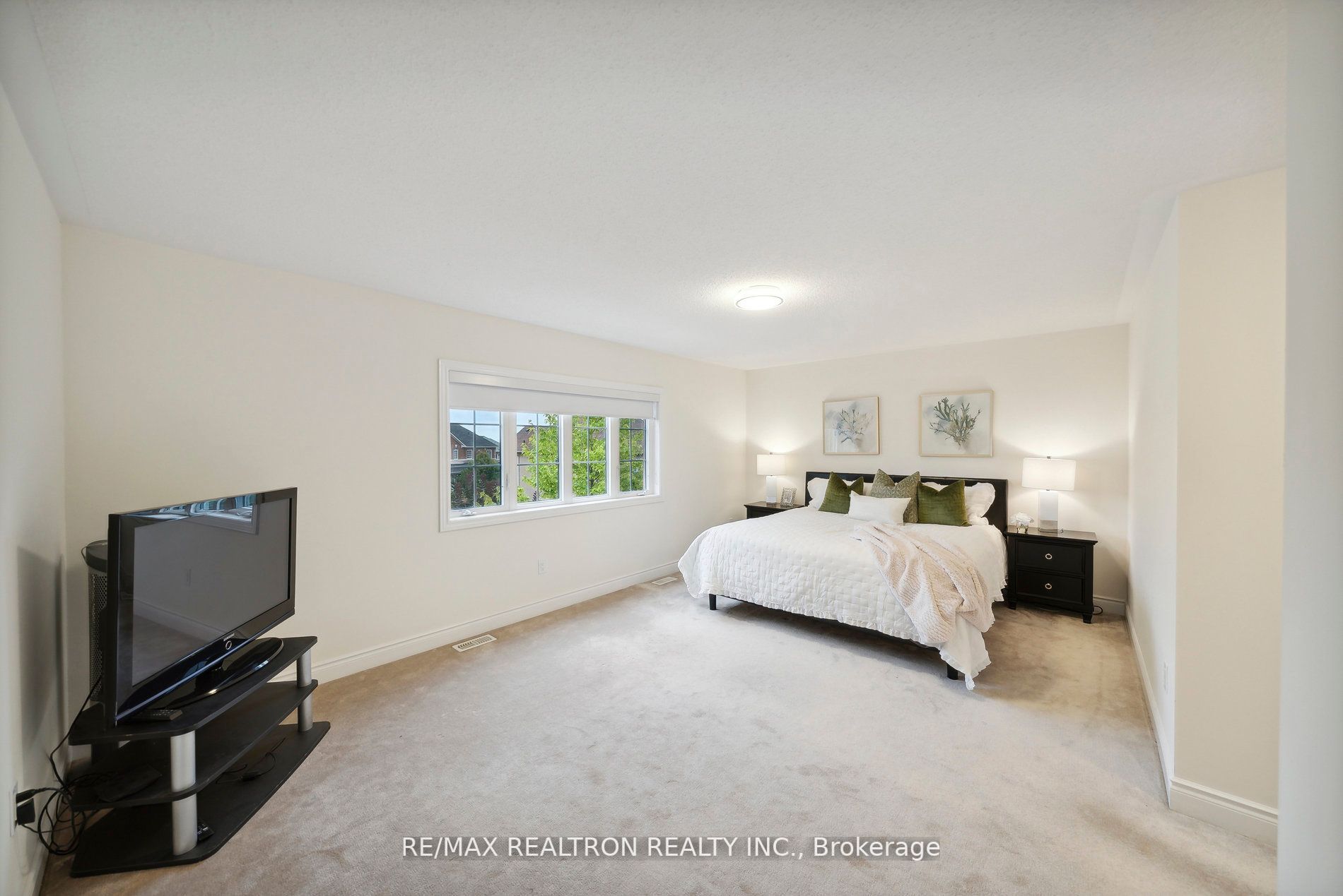 8777 Dufferin Street, #45