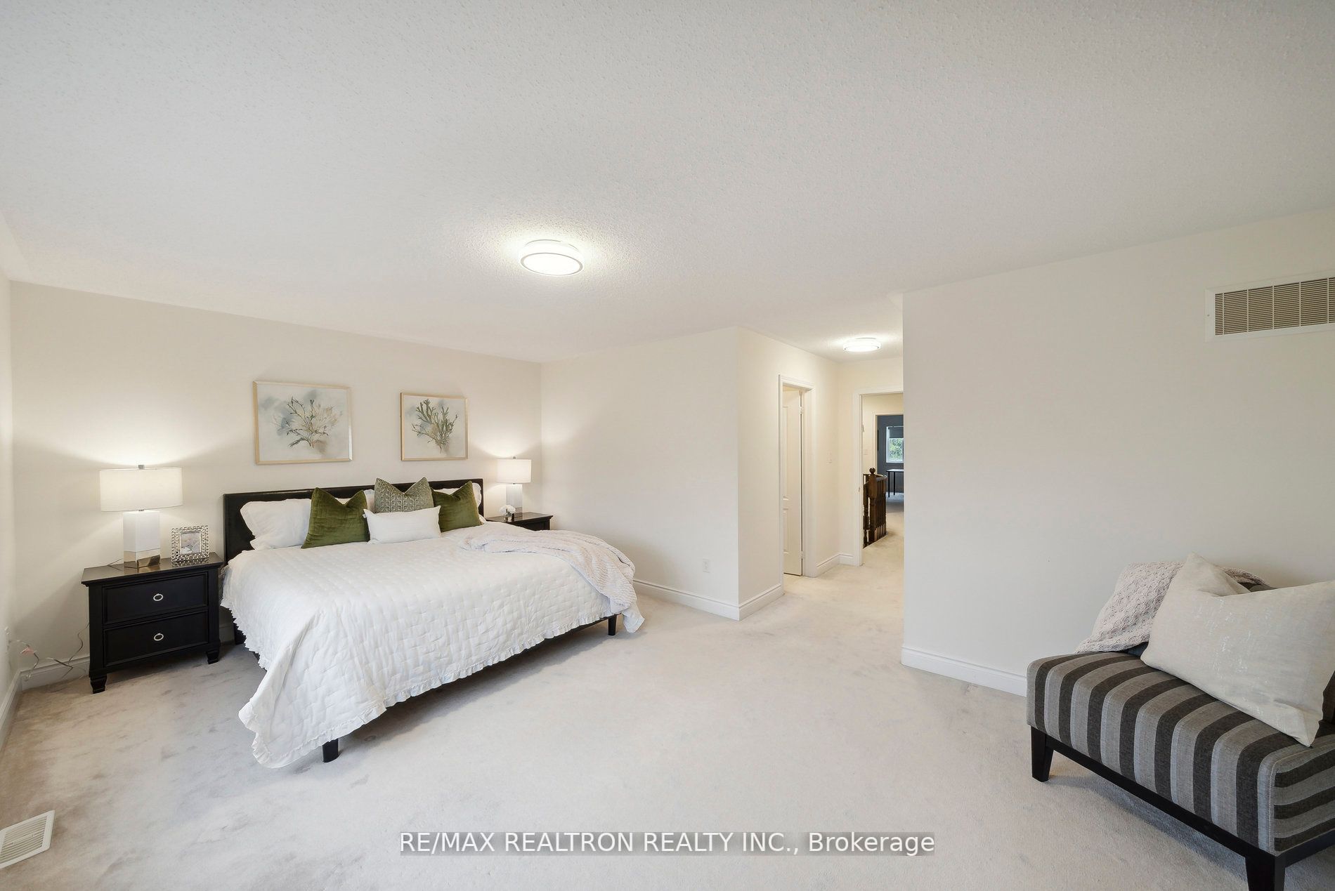 8777 Dufferin Street, #45
