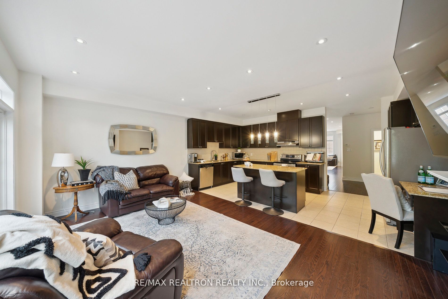 8777 Dufferin Street, #45