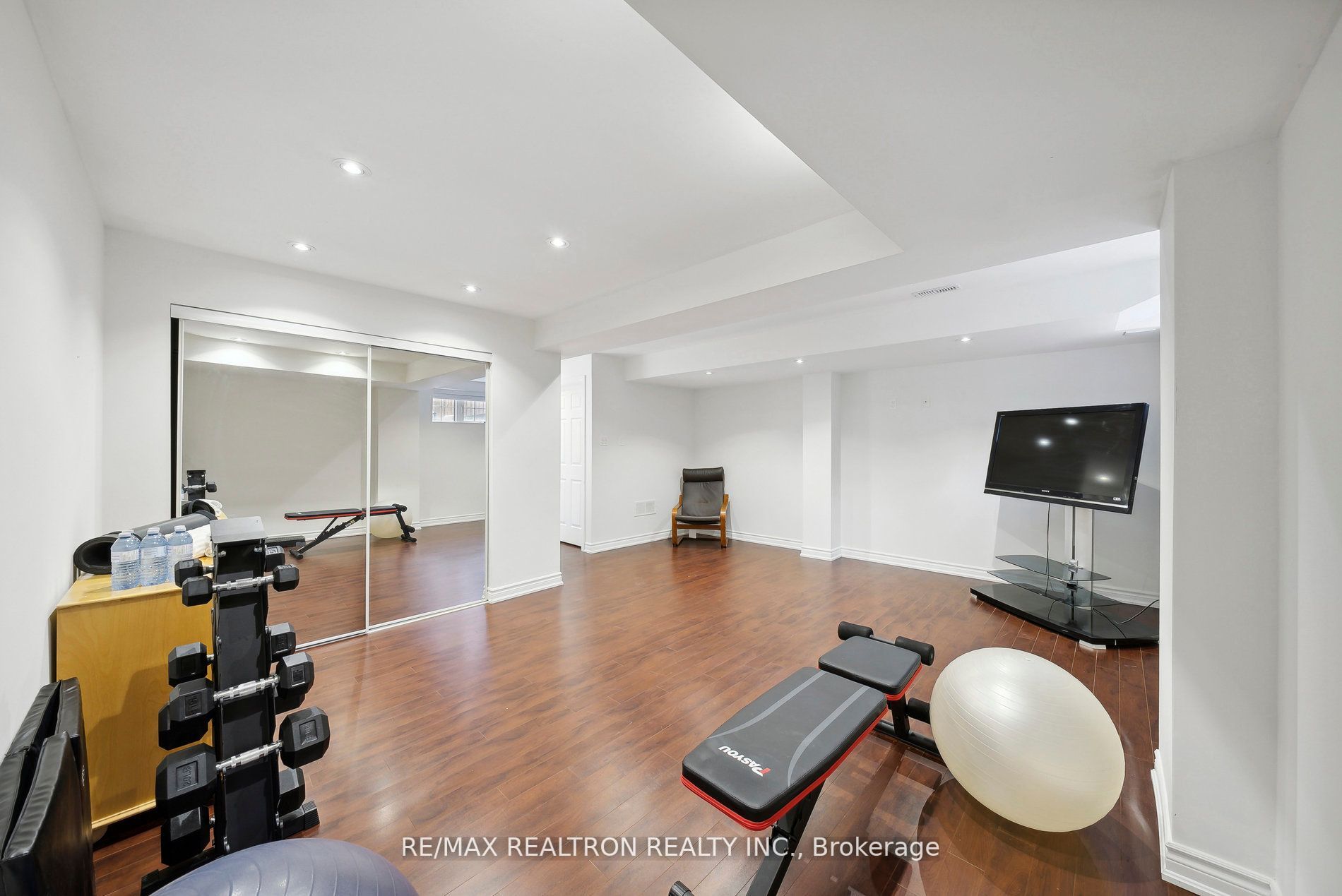 8777 Dufferin Street, #45
