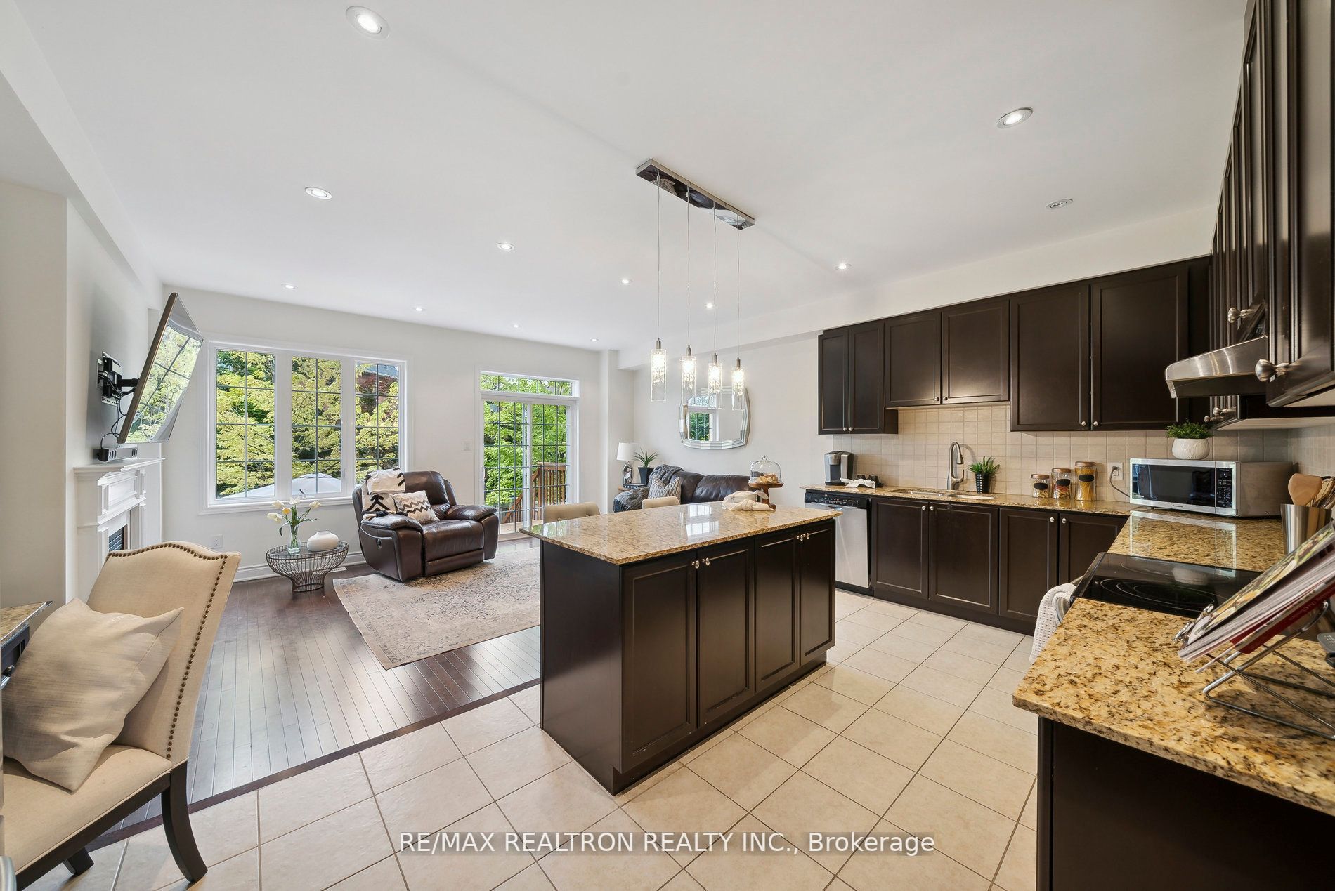 8777 Dufferin Street, #45