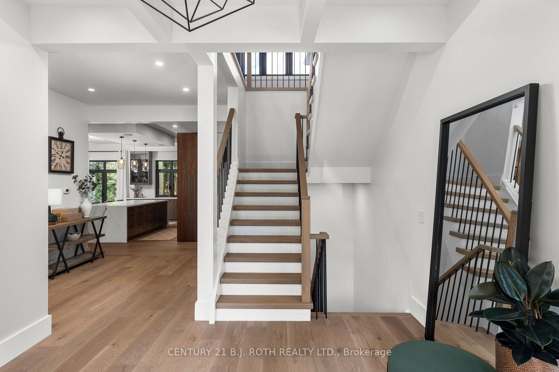 14 Selby St