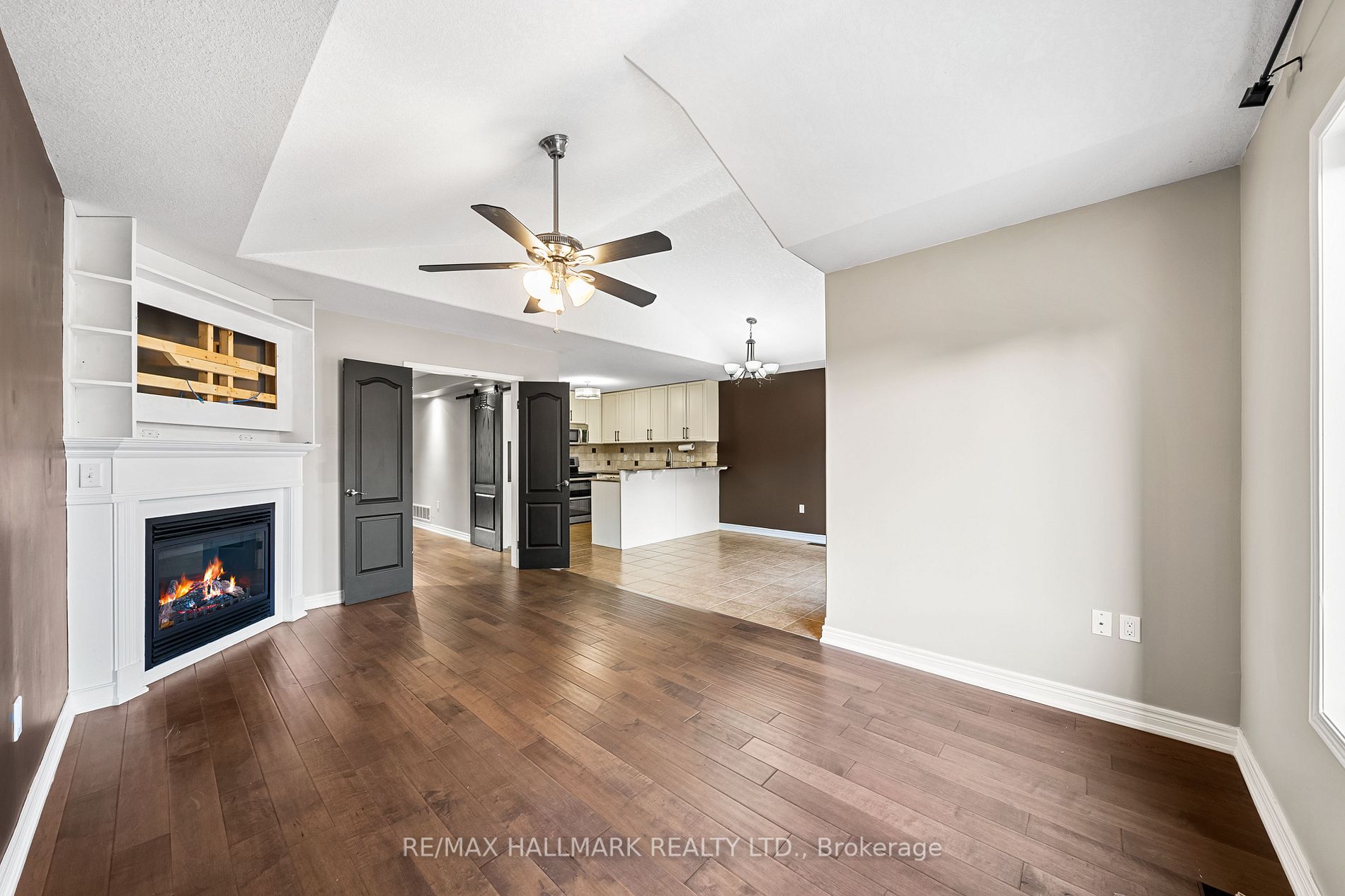 1821 Lamstone St, #Upper
