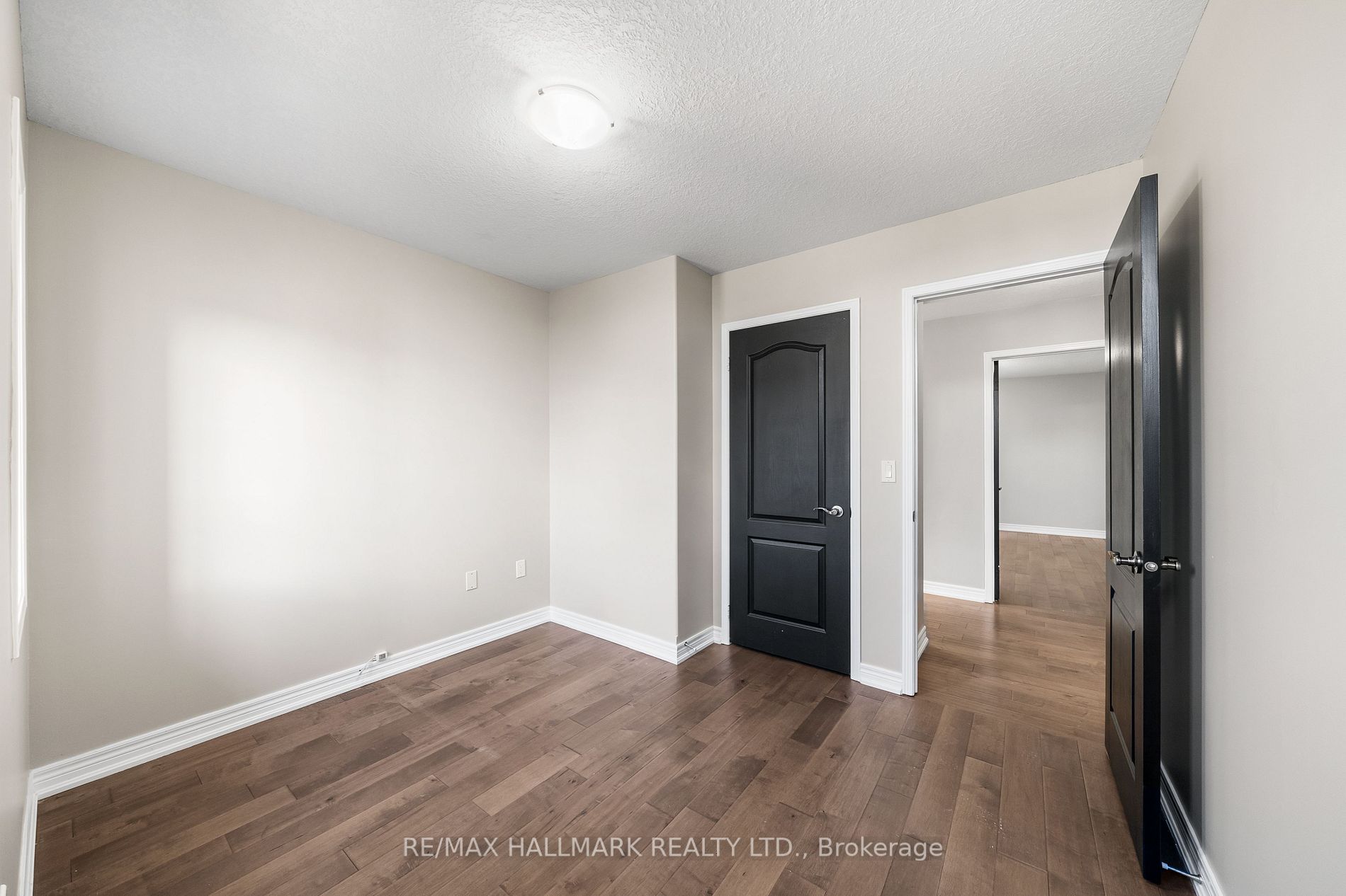 1821 Lamstone St, #Upper