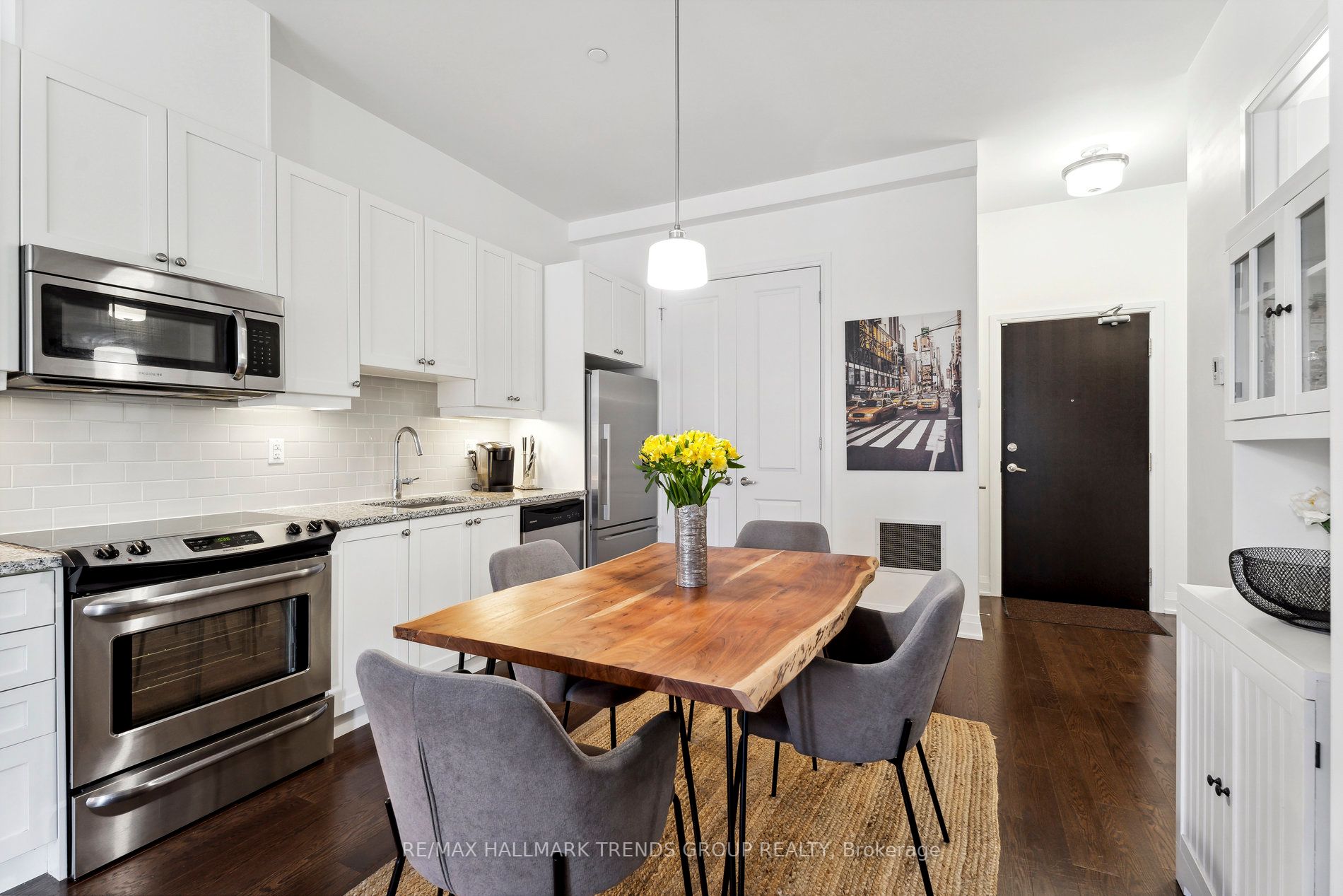 15277 Yonge St, #303