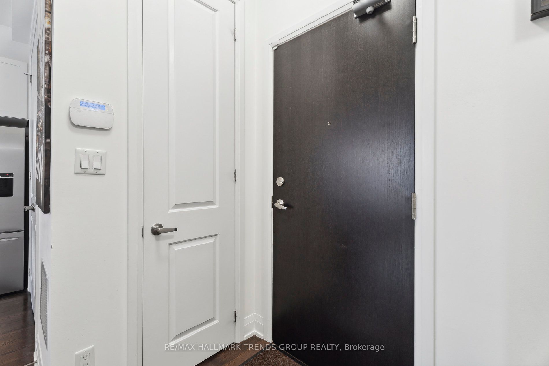 15277 Yonge St, #303