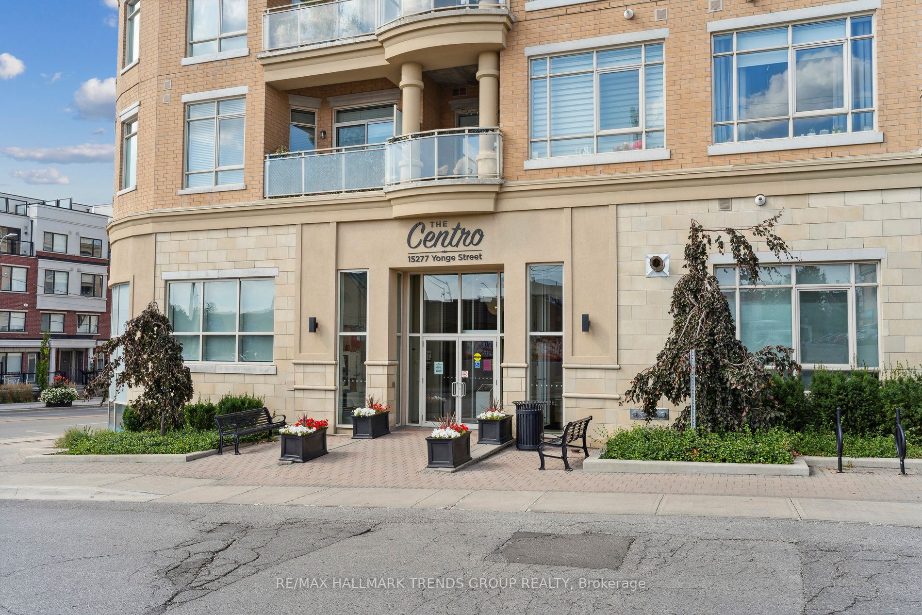 15277 Yonge St, #303