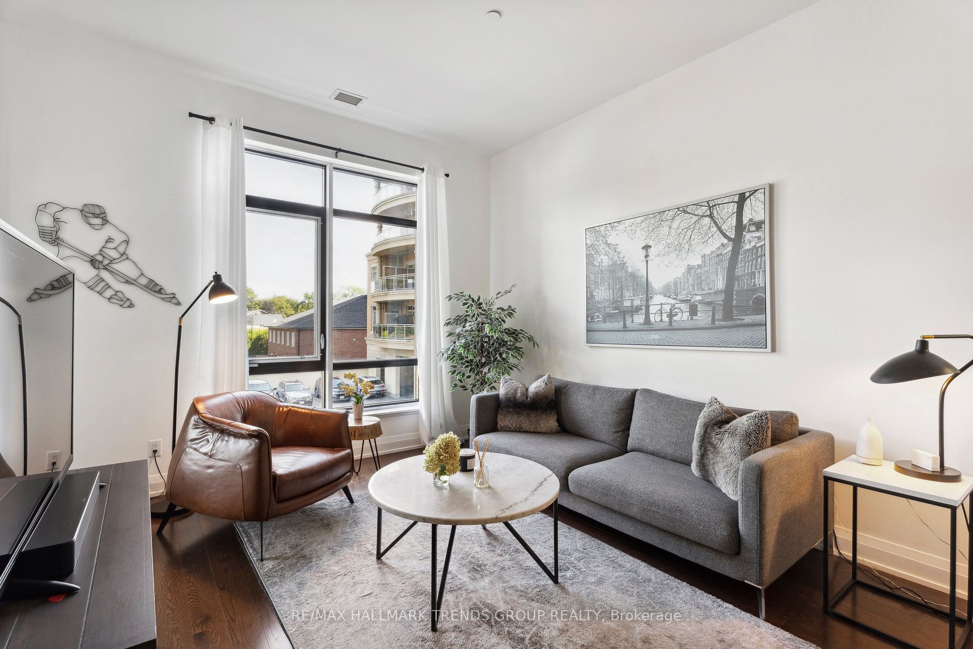 15277 Yonge St, #303