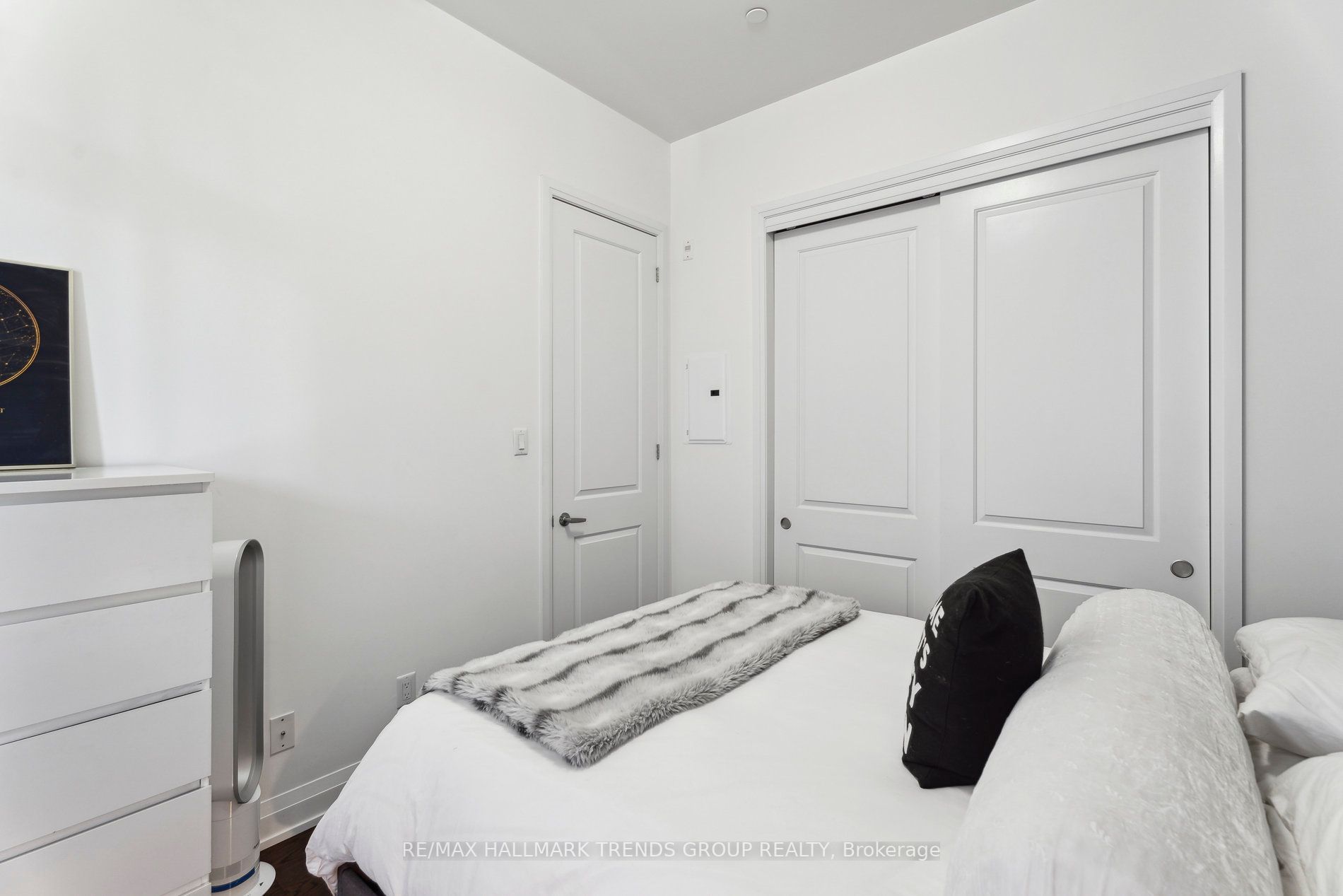 15277 Yonge St, #303