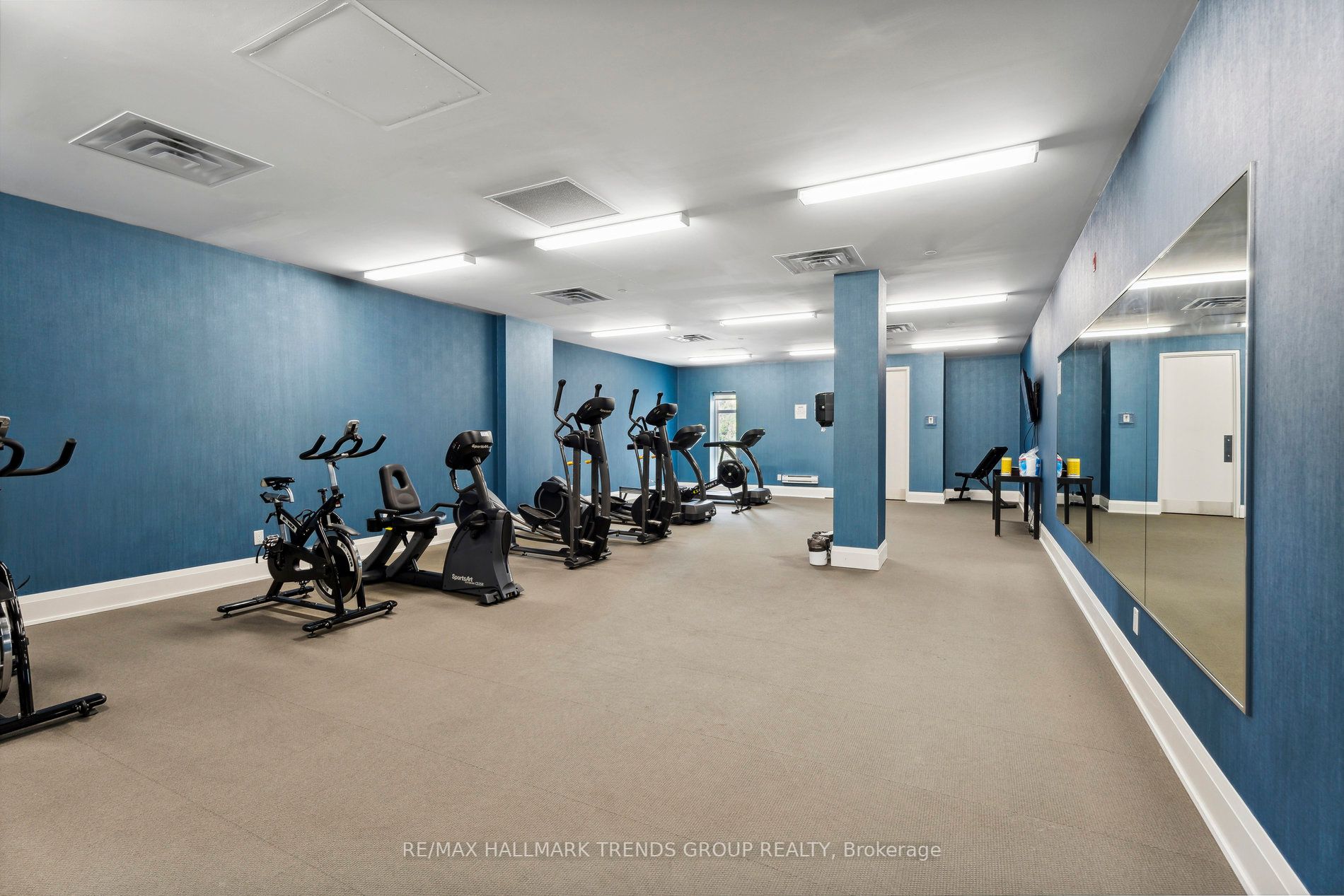 15277 Yonge St, #303